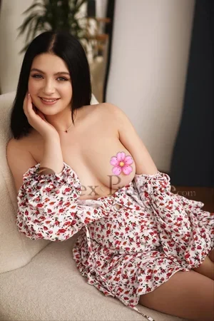 Lana Escort